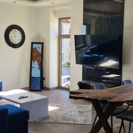 Blue Door Apartment Аугустов Екстериор снимка